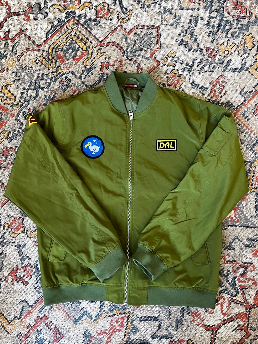 Nintendo Olive Green Bomber Jacket with Graphic Patches XL DAL